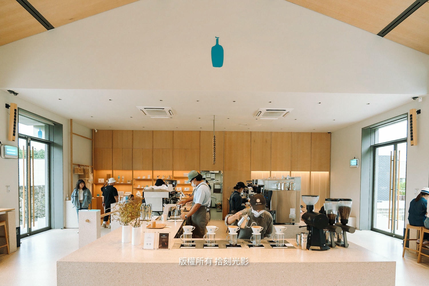 濟州島咖啡廳｜Blue Bottle Jeju 環境迷人的藍瓶子咖啡，獨家販售 Umu Pudding