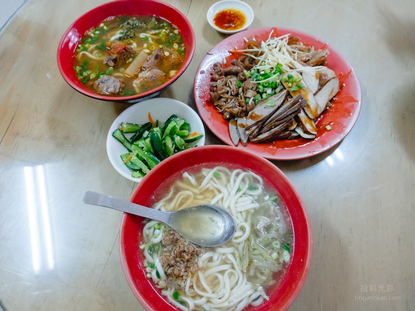 南投集集美食|在地人推薦!軍工廠旁限時阿霞牛肉麵,必吃滷味超銷魂 - 第12張圖