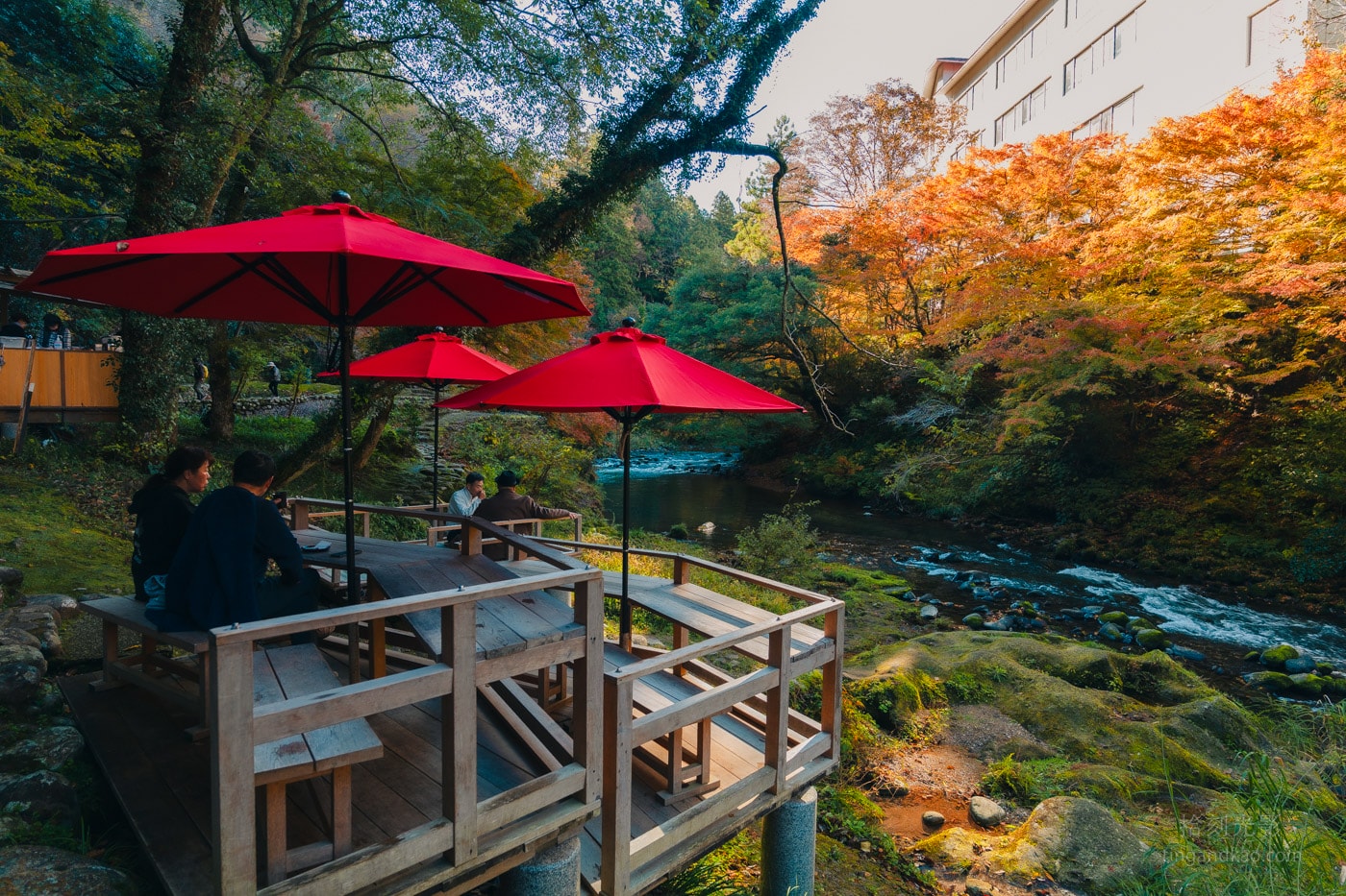 北陸石川景點 | 山中溫泉鶴仙溪河床 | 楓葉與甜品體驗