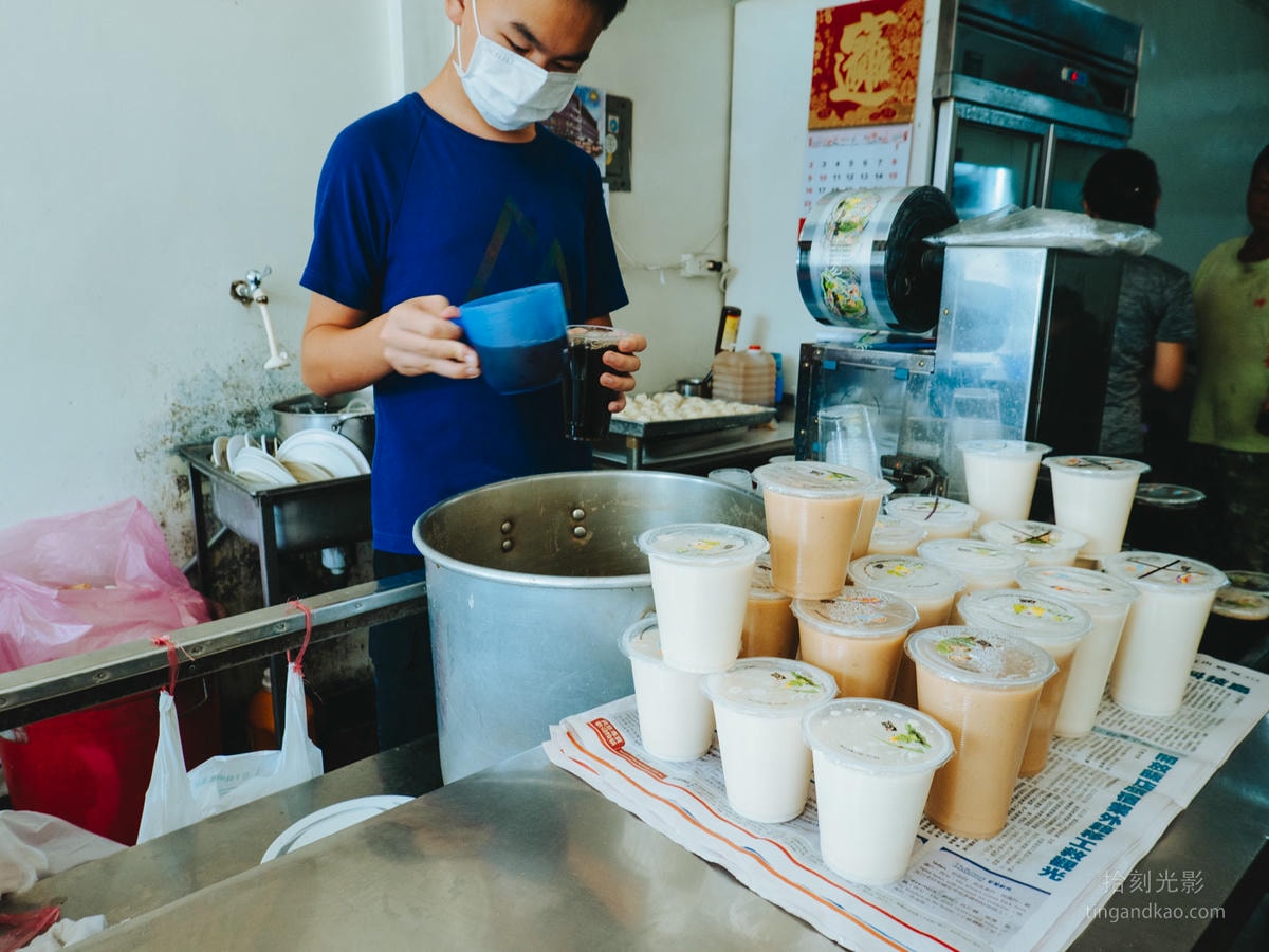 恆春萬豐豆漿|在地人推薦的傳統早餐店,粉漿蛋餅必吃 - 第5張圖 恆春萬豐豆漿|在地人推薦的傳統早餐店,粉漿蛋餅必吃