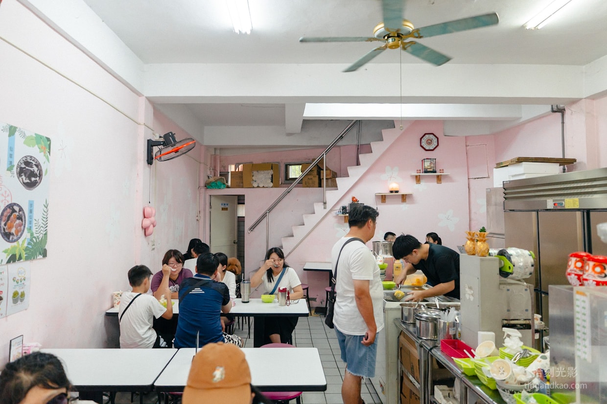 新竹關西冰店|囍冰室綿綿冰 - 第3張圖 囍冰室綿綿冰 店內座位區