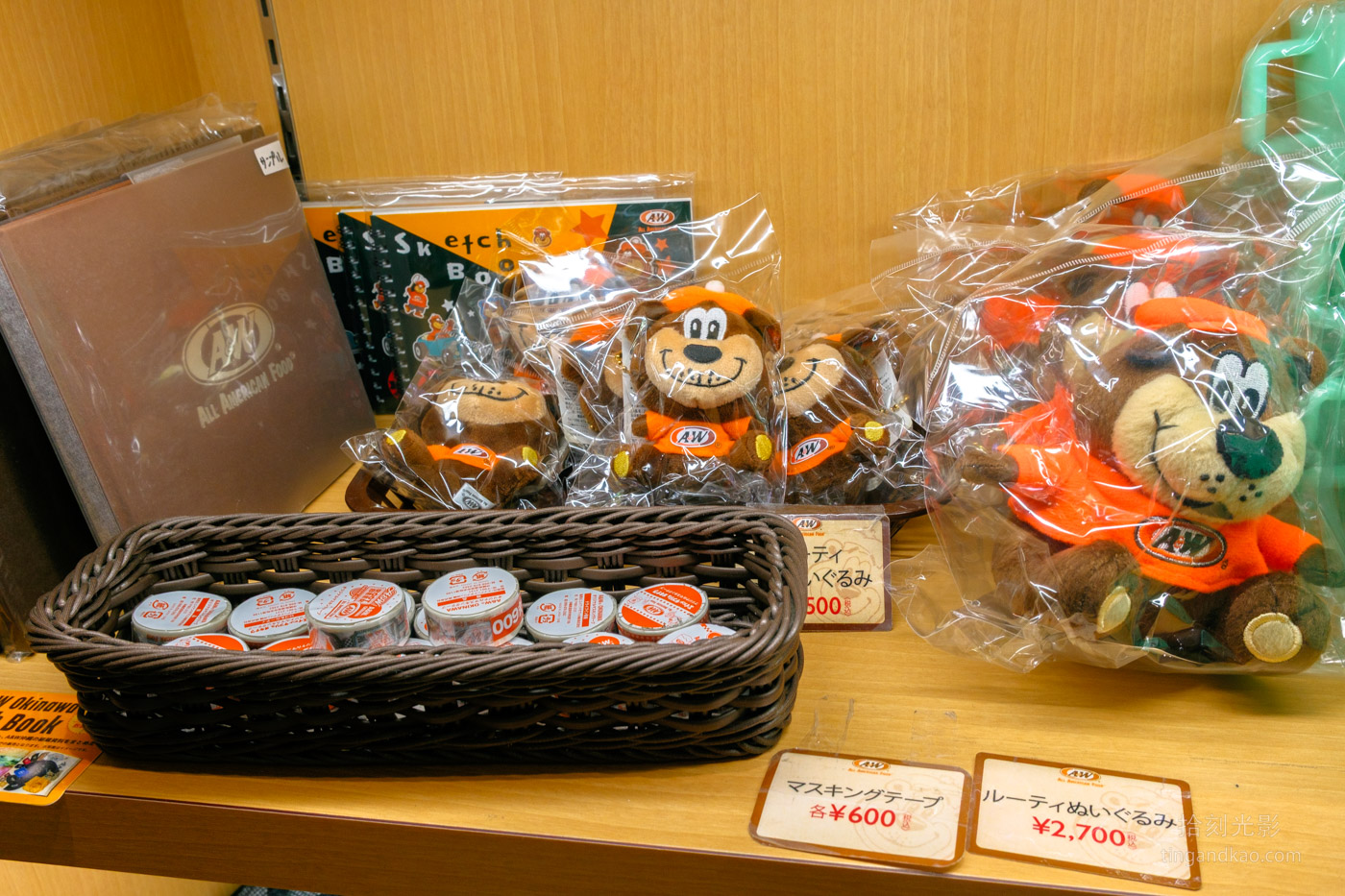 沖繩美食｜A&W 美式漢堡 麥根沙士免費續杯