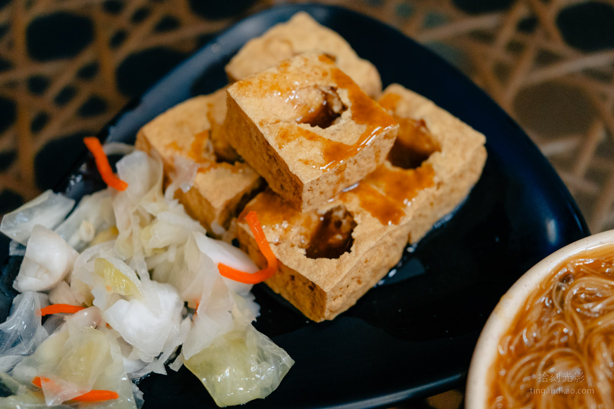 雲林斗六美食｜迪化街紅麵線 大腸麵線臭豆腐
