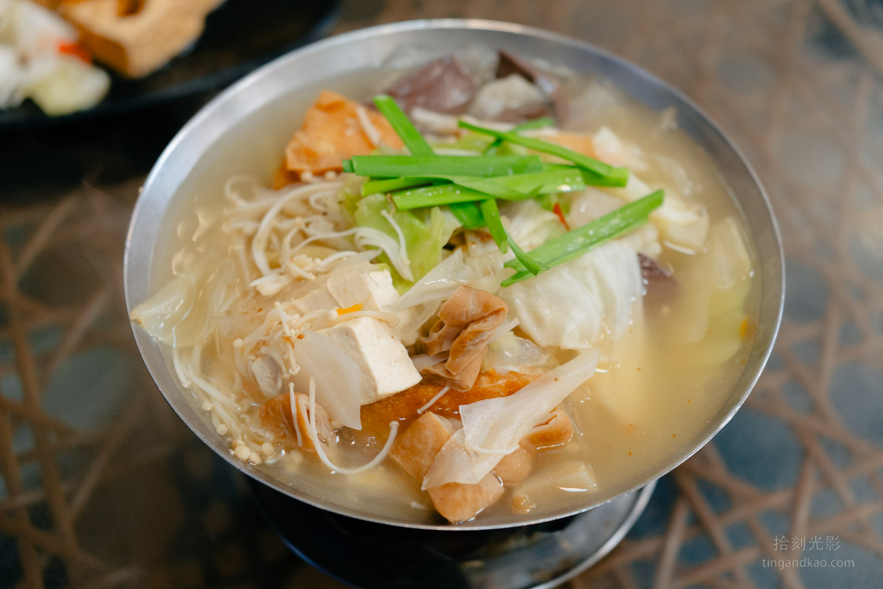 雲林斗六美食｜迪化街紅麵線 大腸麵線臭豆腐