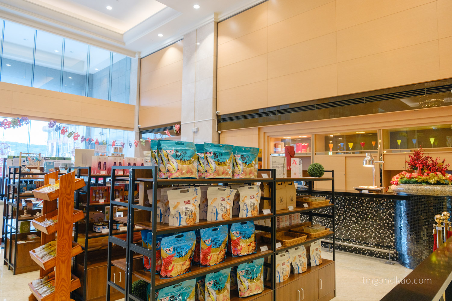 基隆長榮桂冠酒店 大廳賣店2