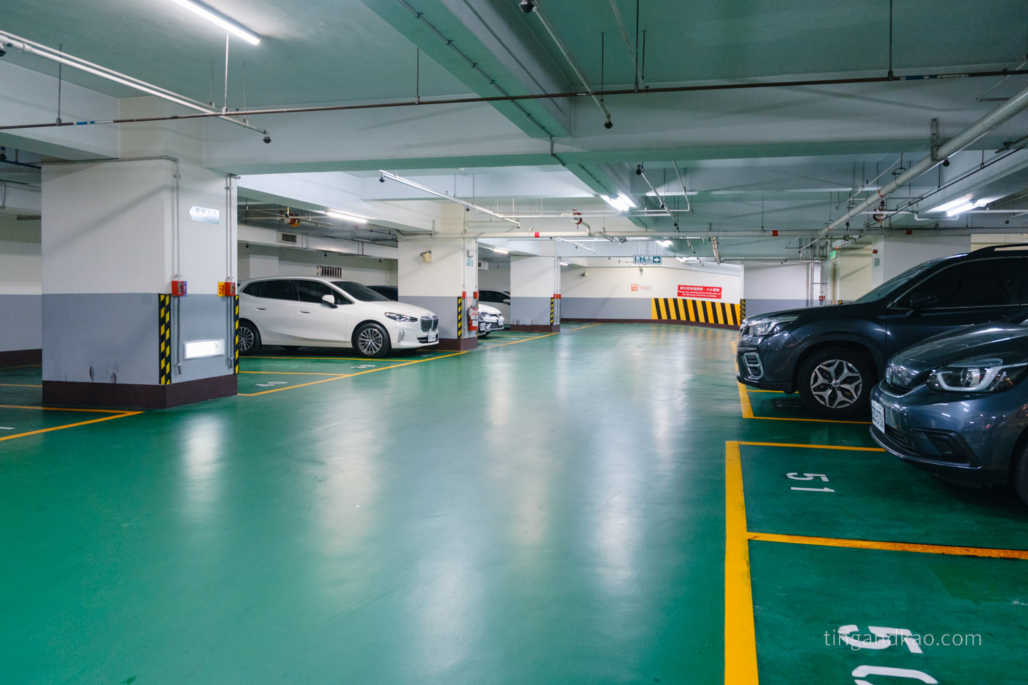 基隆長榮桂冠酒店 地下停車場