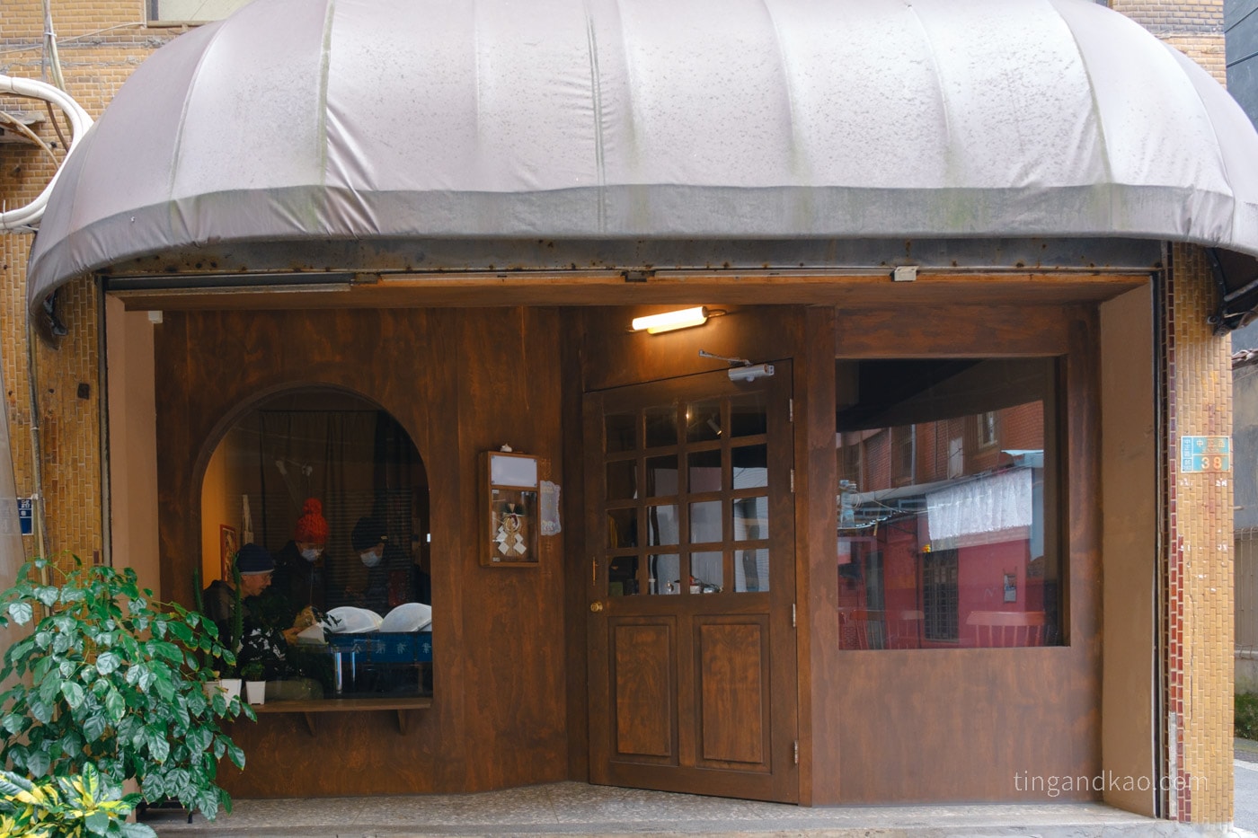 基隆正濱漁港咖啡廳｜喫茶開門，老屋改造日式昭和喫茶店推薦