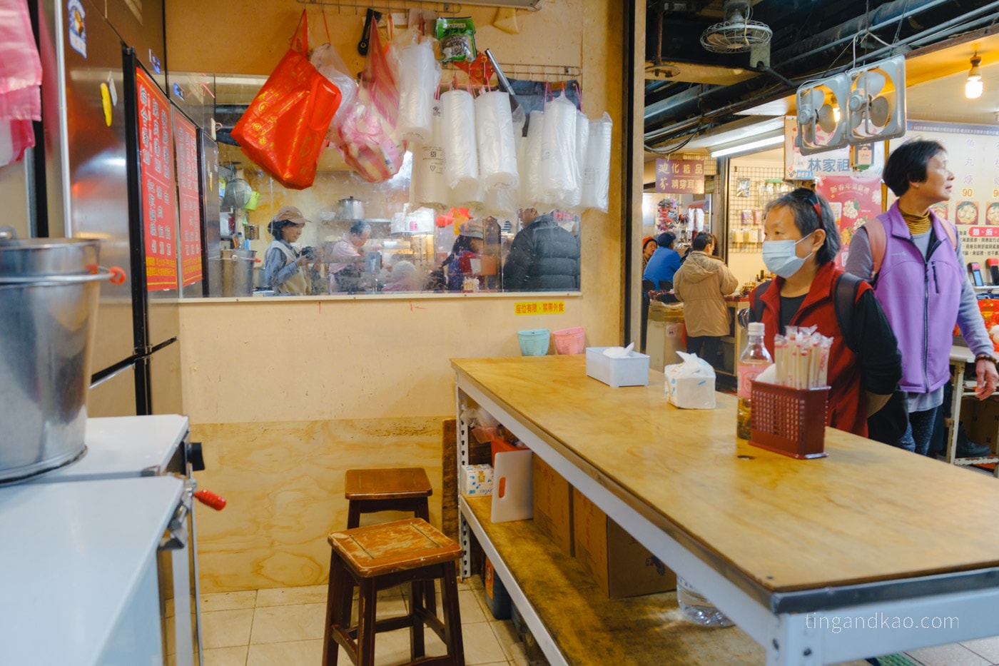 基隆仁愛市場豬腳湯|當歸湯頭暖胃首選,隱藏版市場美食 - 第3張圖 基隆仁愛市場豬腳湯|當歸湯頭暖胃首選,隱藏版市場美食