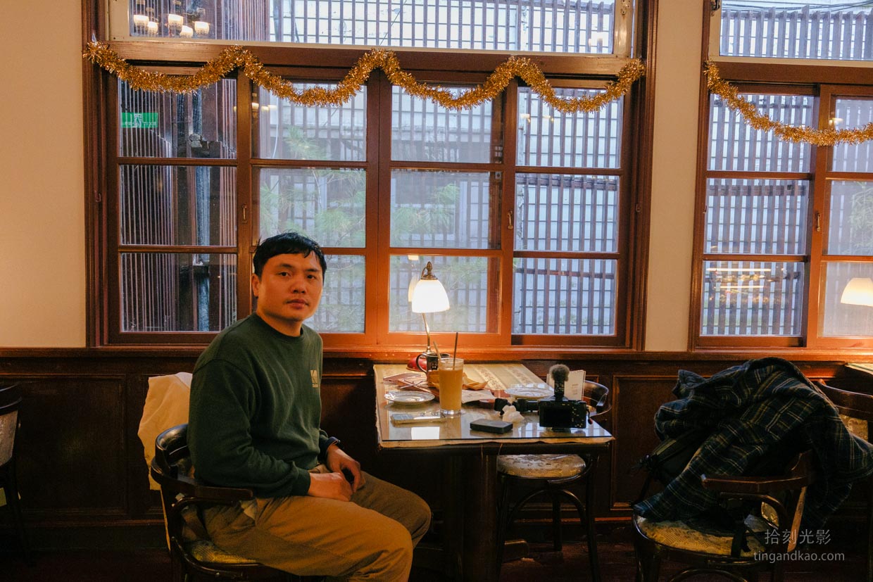 阿里山美食|50年代咖啡館,菜單、交通、下午茶完整攻略 - 第22張圖 五零年代咖啡館享用甜品咖啡