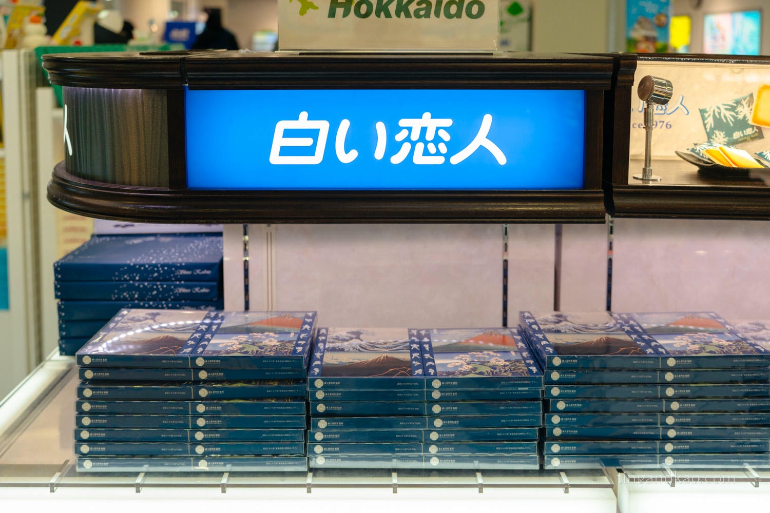 高松機場攻略 2026|交通巴士、設施、免稅店、必買伴手禮完整指南 - 第78張圖 白色戀人餅乾 巧克力