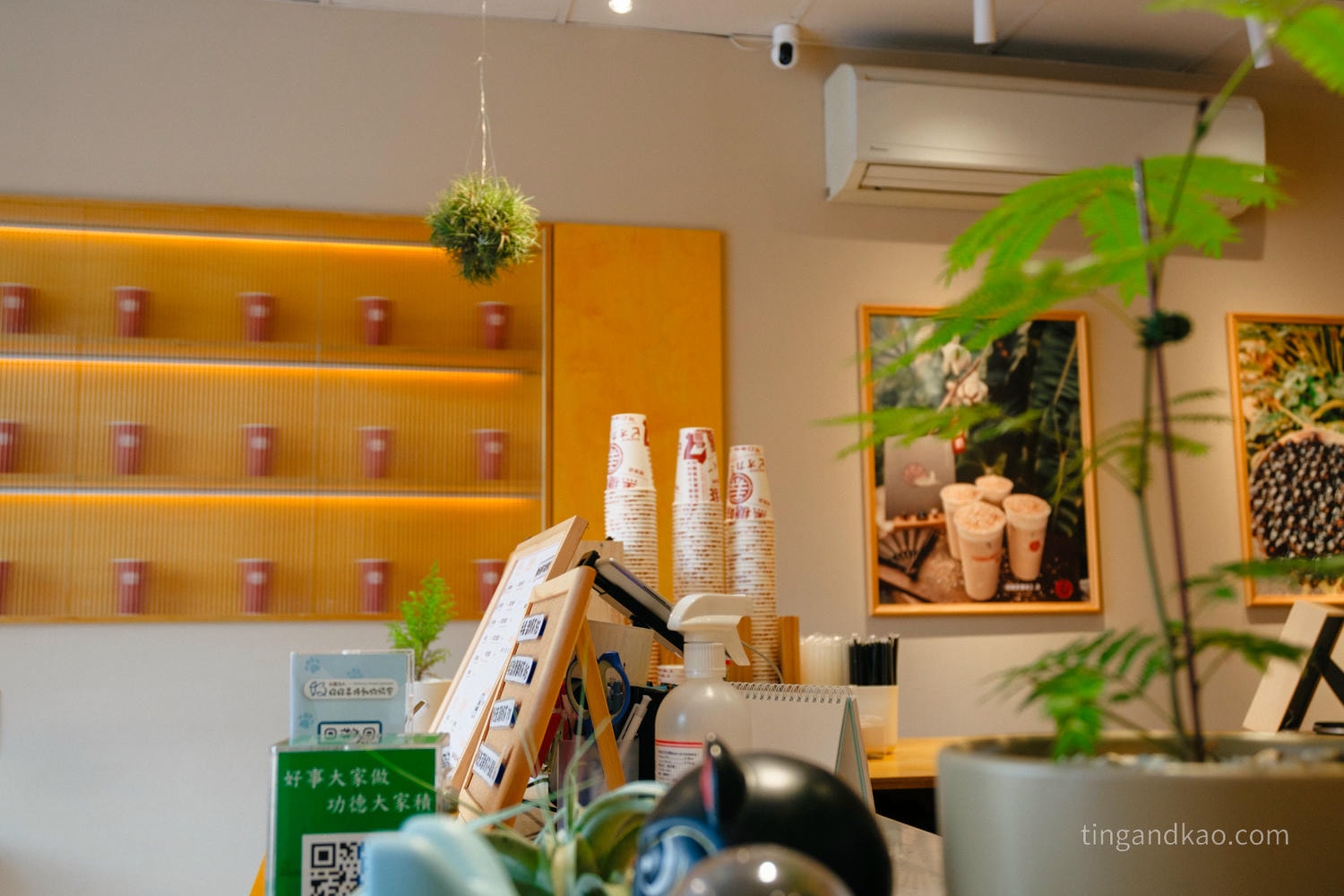 新竹美食|竹蓮寺對面的鮮奶茶:壽奶茶竹蓮店 - 第5張圖 新竹美食 壽奶茶竹蓮店 店面裝潢