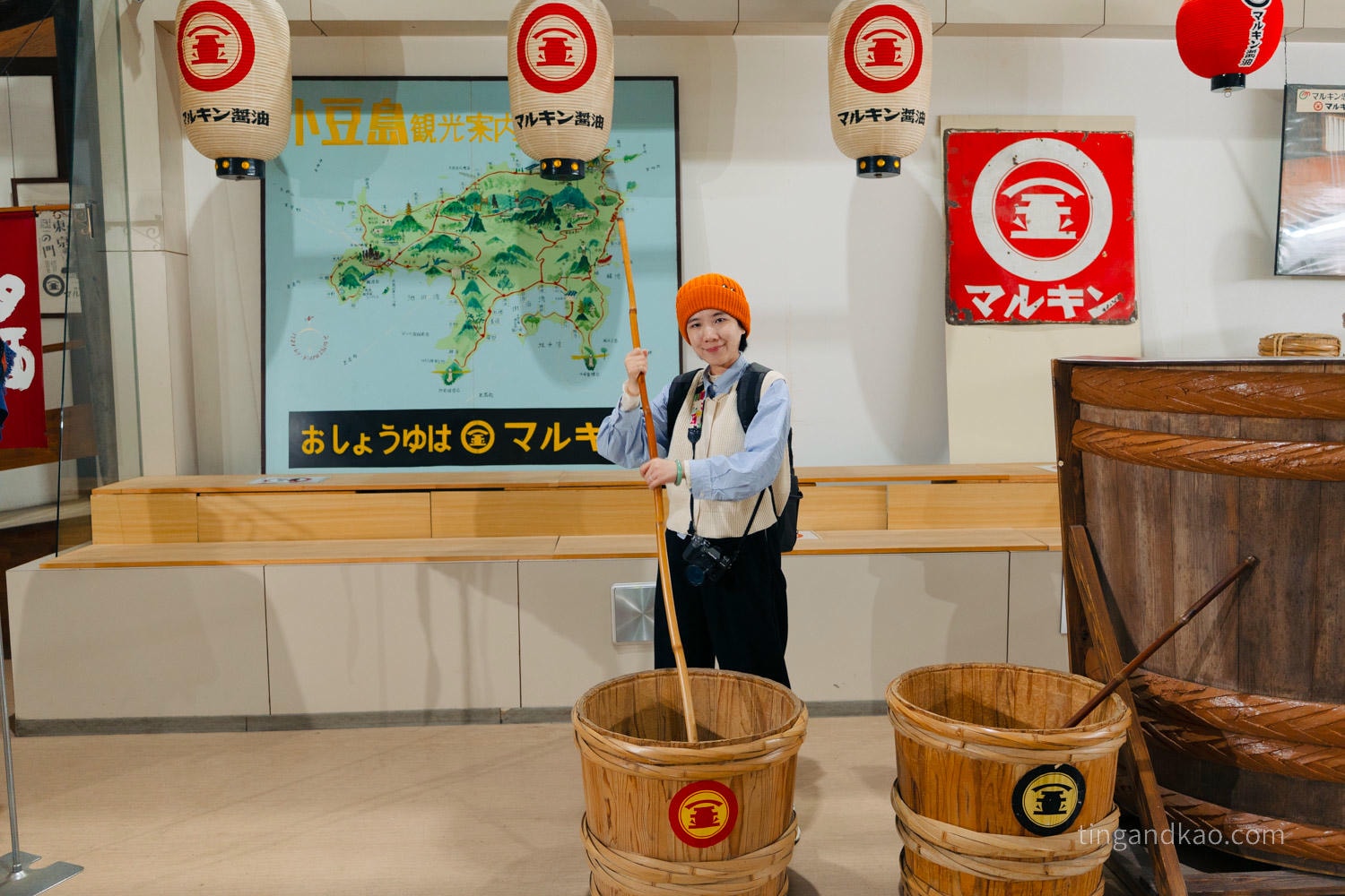 小豆島自由行攻略|交通、租車、景點、美食、住宿一篇整理 - 第38張圖 Marukin Soy Sauce Memorial Museum 打卡牆