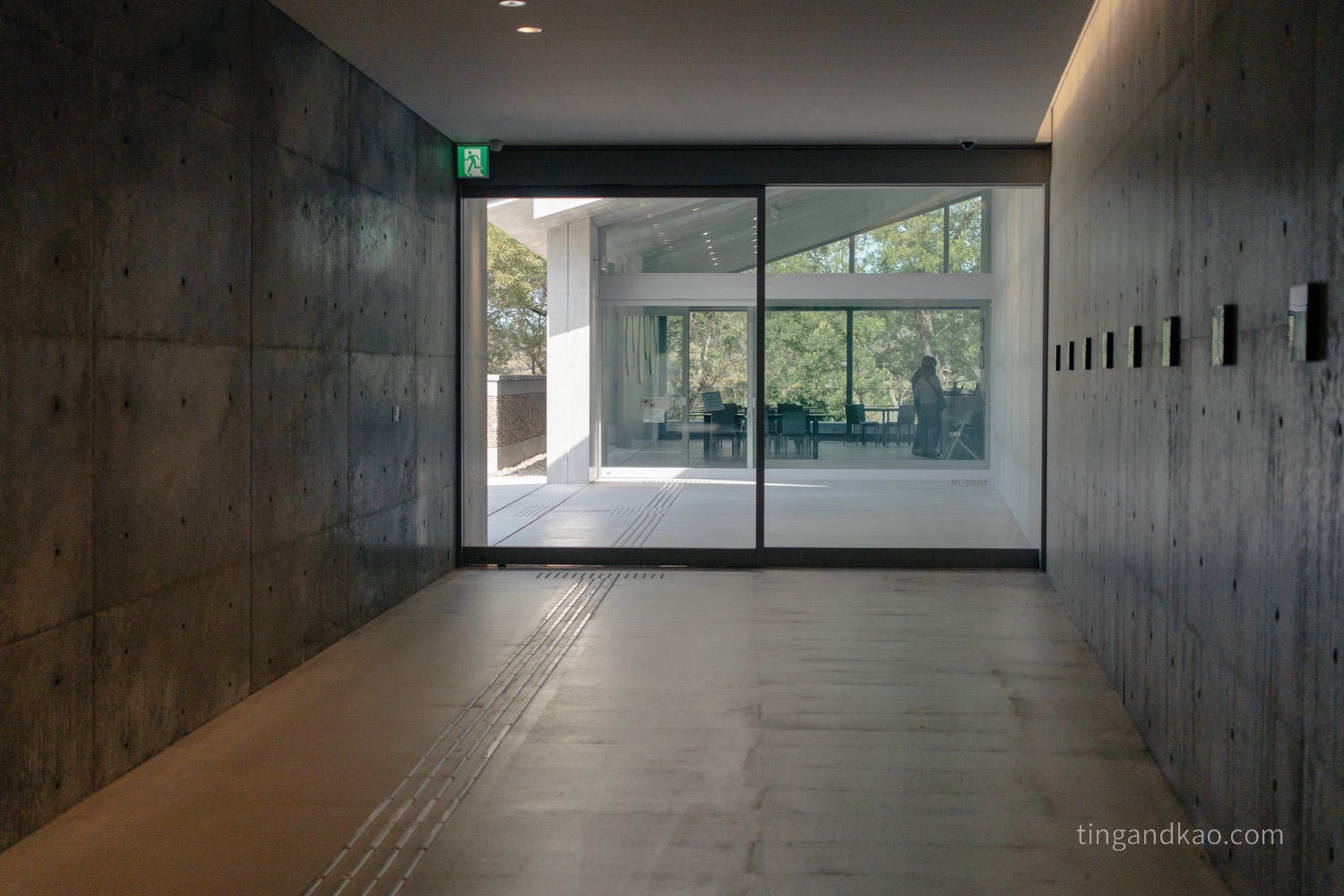 直島景點|直島新美術館:安藤忠雄✕亞洲當代藝術的全新地標 - 第5張圖 直島景點|直島新美術館:安藤忠雄✕亞洲當代藝術的全新地標
