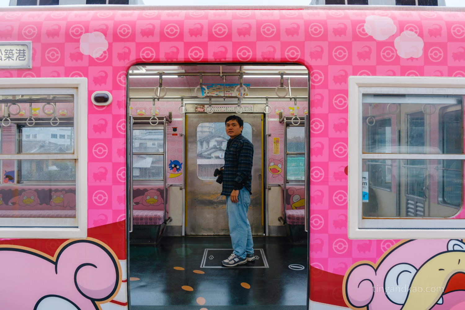 呆呆獸電車|香川琴電限定,從座椅到廣告全都是呆呆獸,超級療癒 - 第7張圖 呆呆獸電車內部合影
