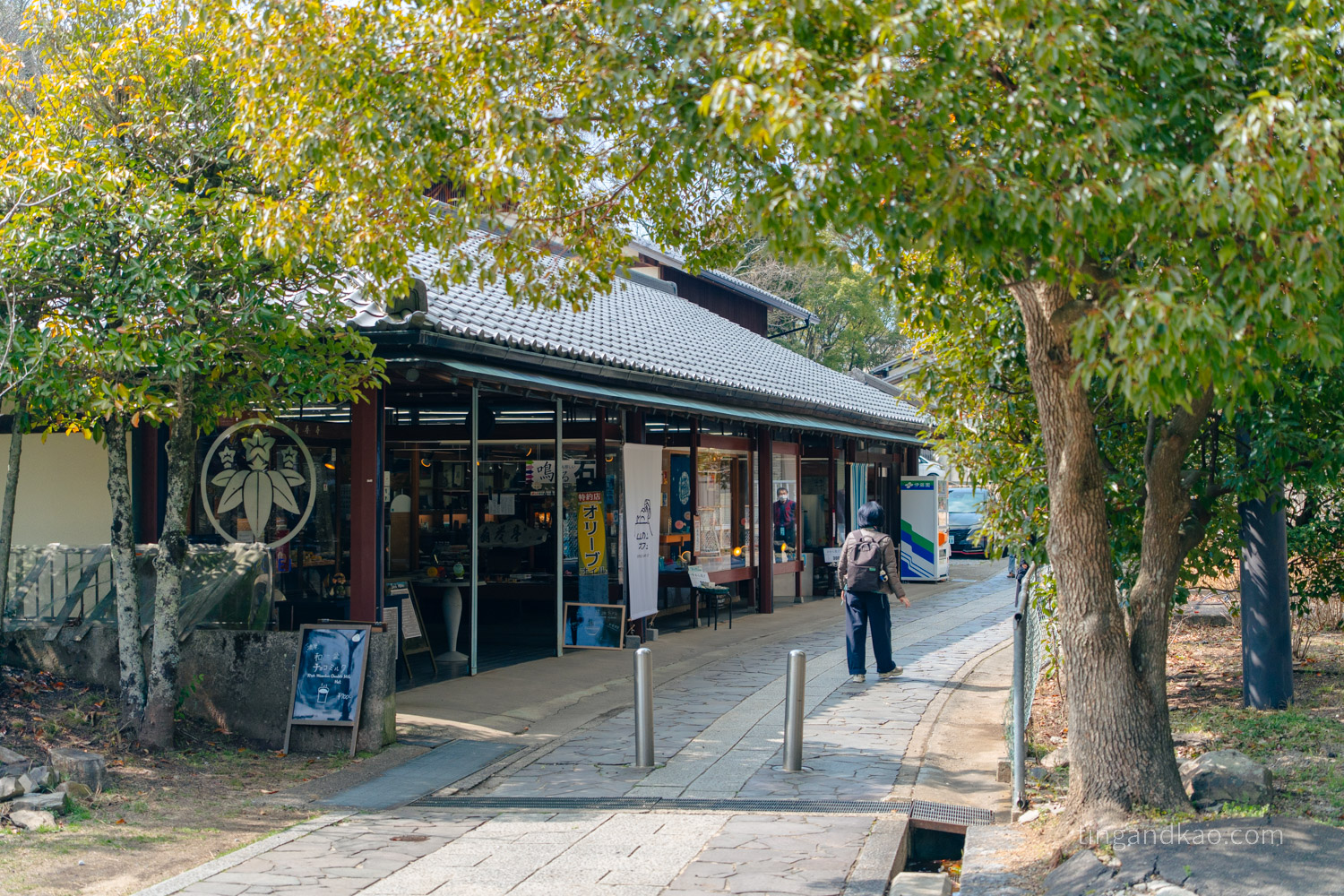 路上的店家