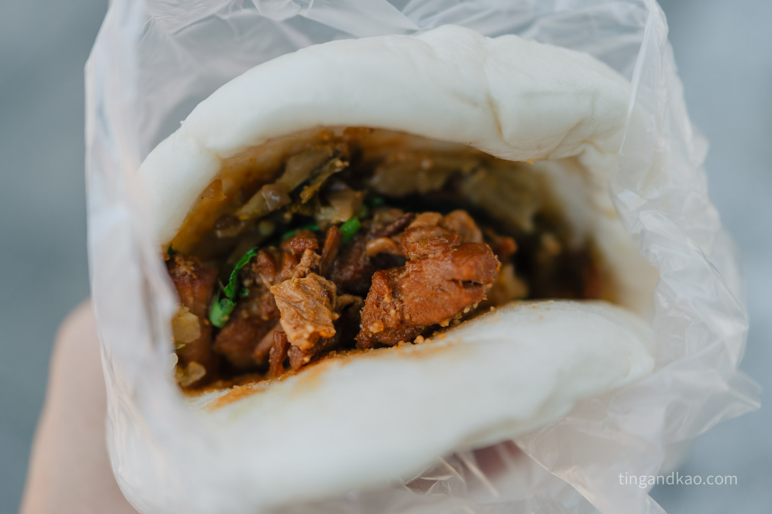 【台北大同區】永樂市場刈包 × 油飯屋台｜大稻埕必吃在地小吃
