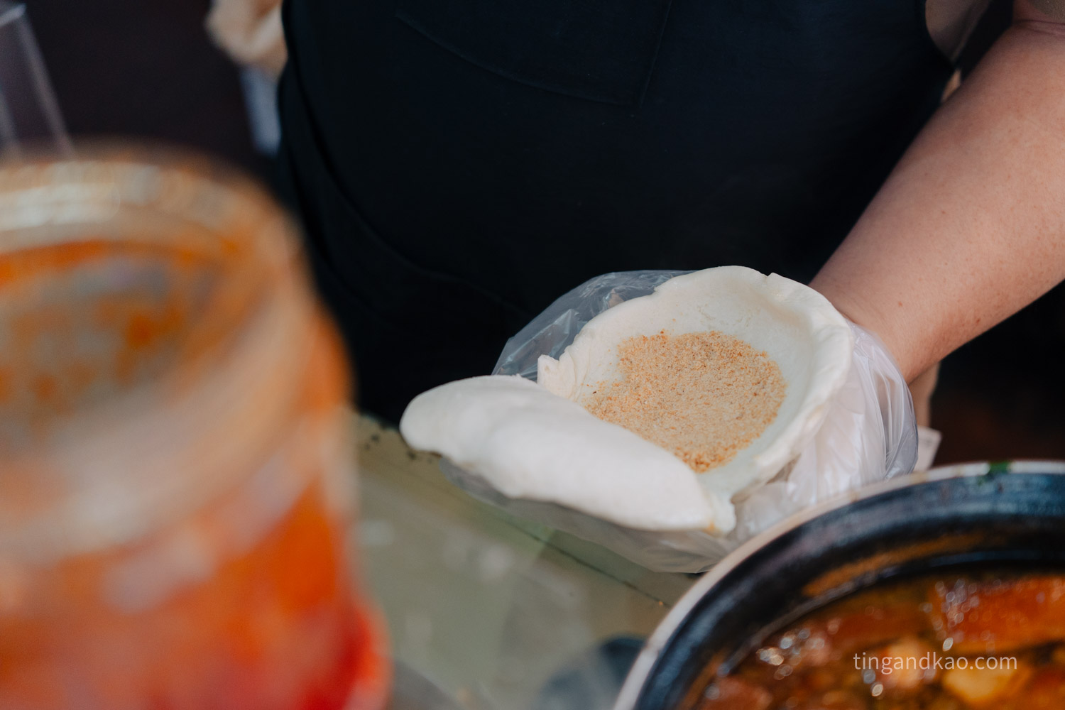 【台北大同區】永樂市場刈包 × 油飯屋台｜大稻埕必吃在地小吃