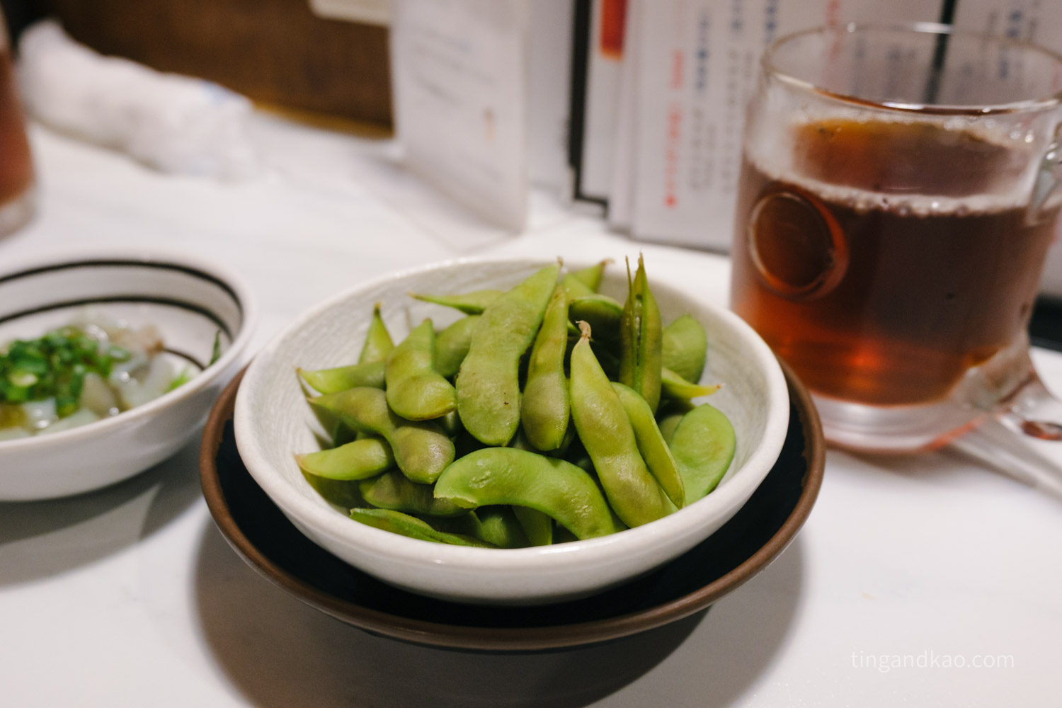 高松美食|骨付鳥 寄鳥味鳥,兵庫町商店街人氣居酒屋,骨付鳥菜單全攻略 - 第13張圖 骨付鳥 寄鳥味鳥 黑毛豆