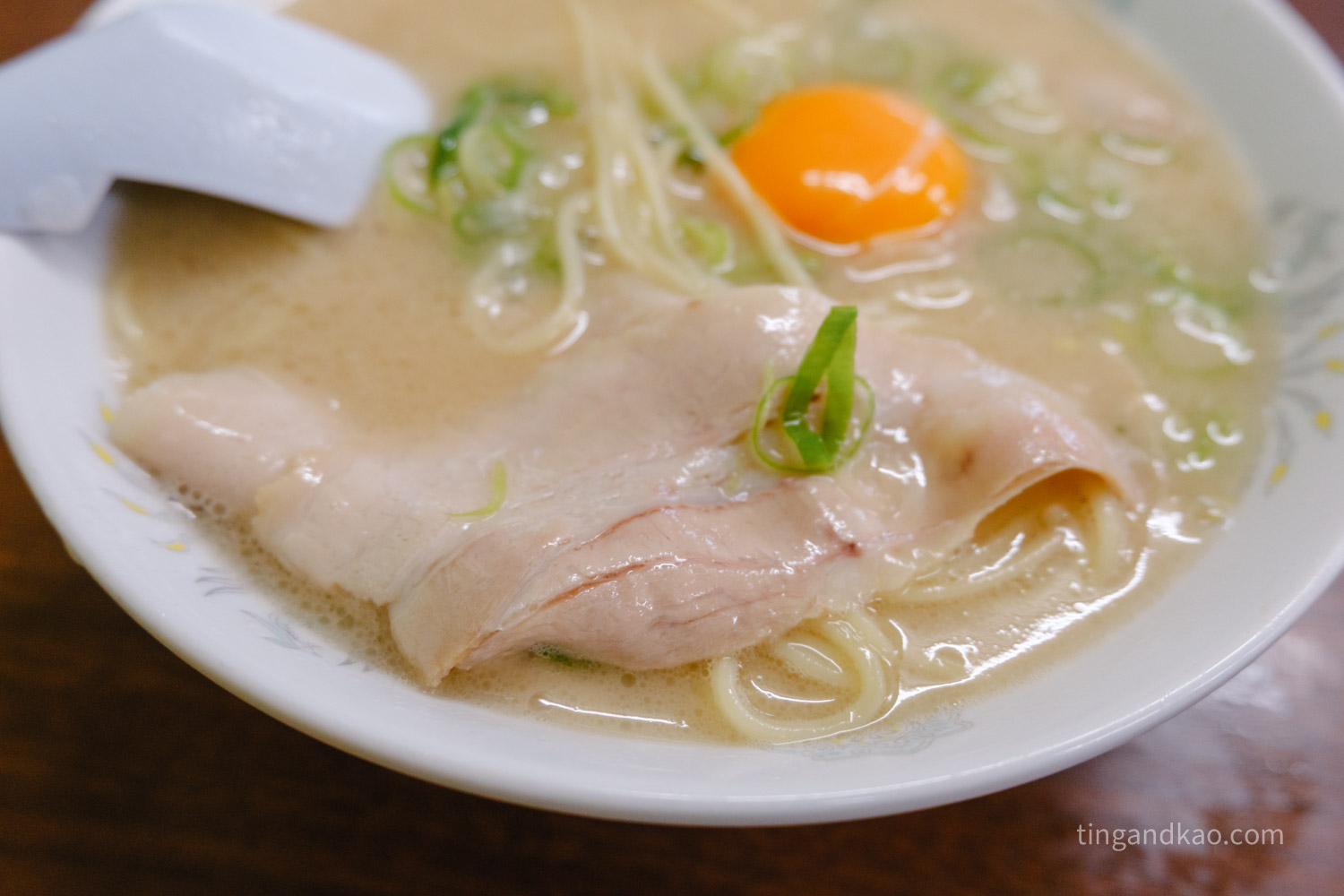 佐賀武雄美食|來久軒,55年豚骨拉麵老店,昭和風味濃厚不膩 - 第16張圖 佐賀武雄美食|來久軒,55年豚骨拉麵老店,昭和風味濃厚不膩